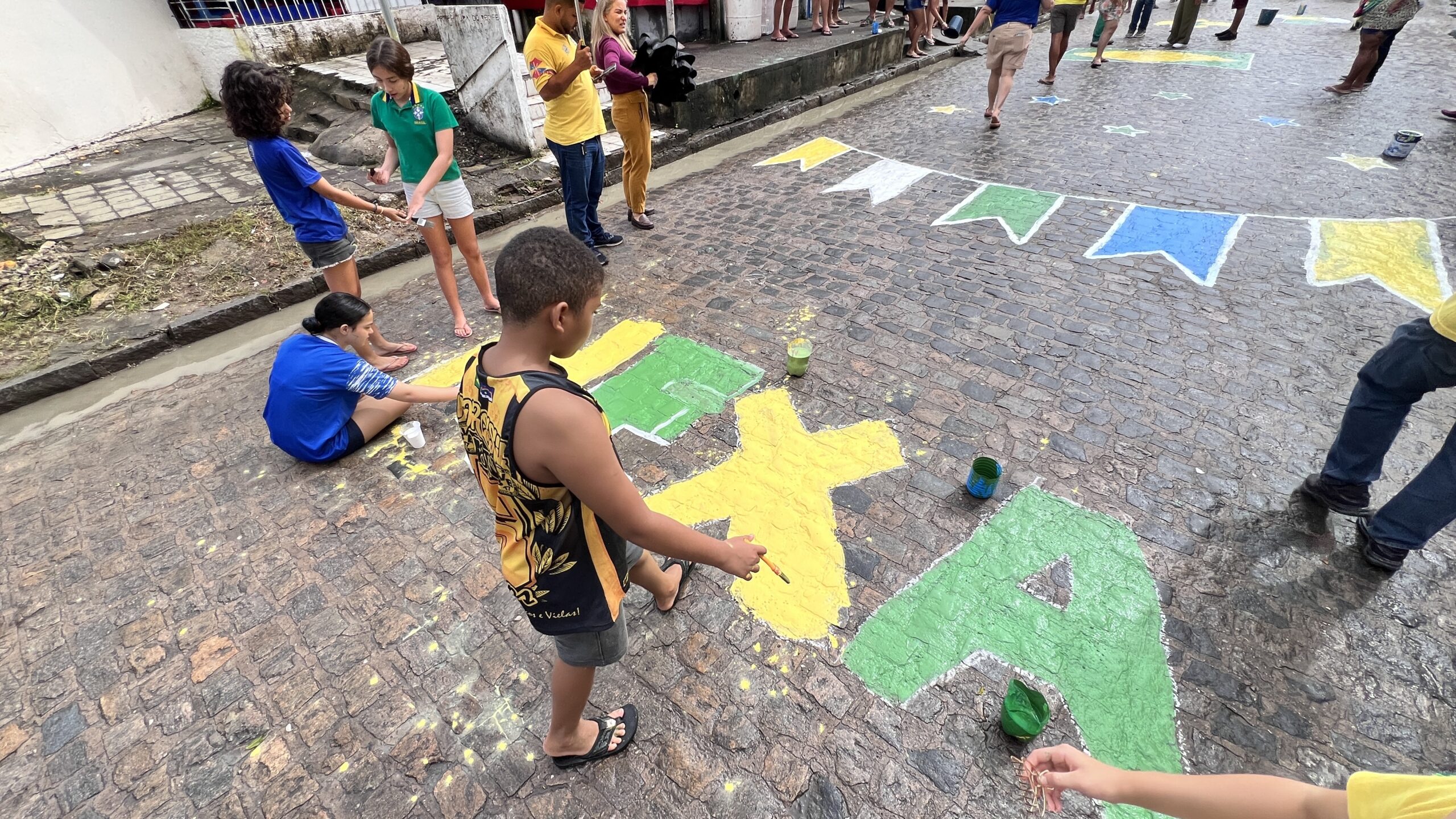 Recife inicia projeto de pintura de ruas para a Copa do Mundo de 2026